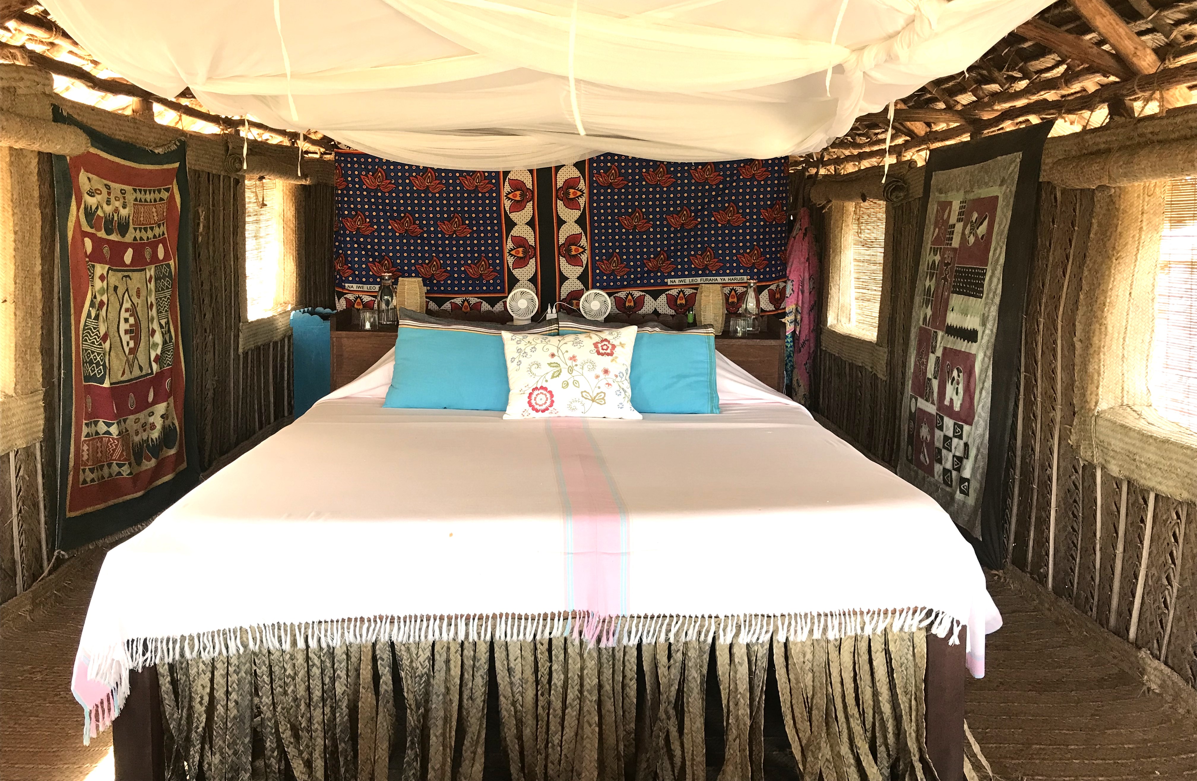 Banda Toto Double Bed En Suite